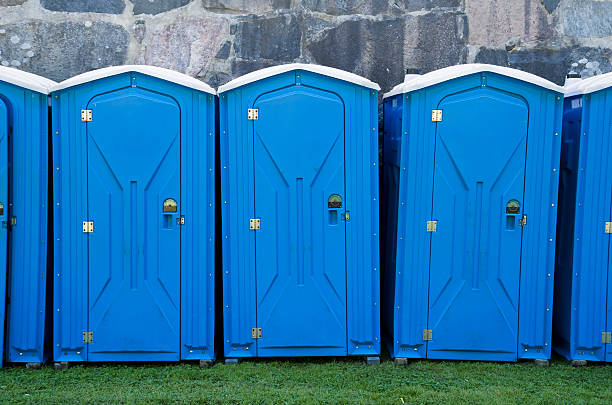 Best Portable Restroom Servicing (Cleaning and Restocking)  in Watertown, FL